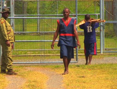 Παπούα Νέα Γουινέα: Νεκροί 17 κρατούμενοι ύστερα από εξέγερση σε φυλακή